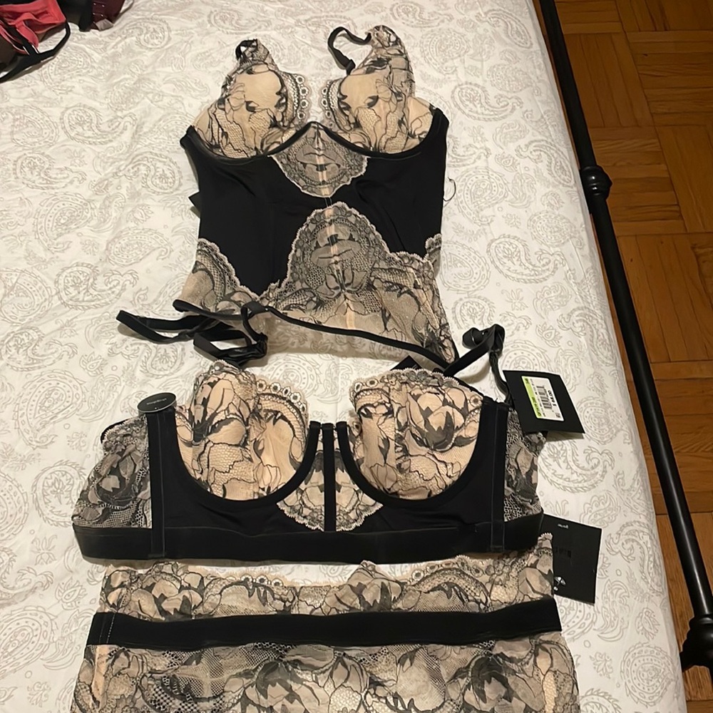 Women Calvin Klein black underwear